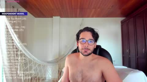 Snapshot of vito_ferrero chatting on July 15, 2026, 2:22 pm Vito Ferrer online show from July 15, 2026, 2:22 pm