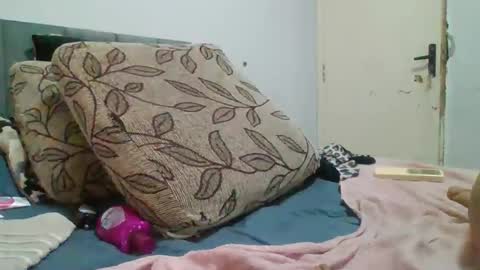 Vitoria maria online show from March 10, 2026, 6:51 am