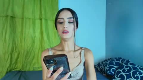 Snapshot of vitoriia_ chatting on June 18, 2026, 4:46 am vitoriia_ online show from June 18, 2026, 4:46 am