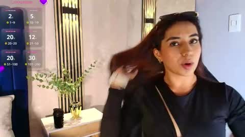 Snapshot of vittoria_conti_ chatting on July 18, 2026, 5:39 pm vittoria online show from July 18, 2026, 5:39 pm