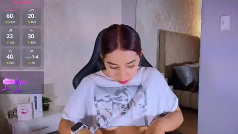 Snapshot of vittoria_conti_ chatting on July 27, 2026, 6:04 pm vittoria online show from July 27, 2026, 6:04 pm