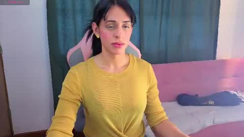 VITTORIA  online show from June 22, 2026, 9:45 pm