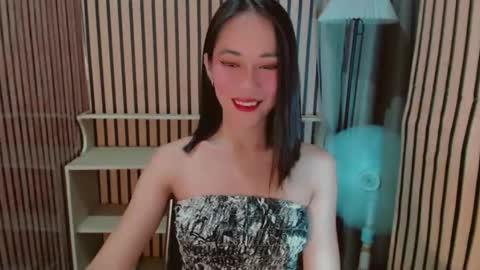 SANDRA GOING YOU online show from March 13, 2026, 9:05 am