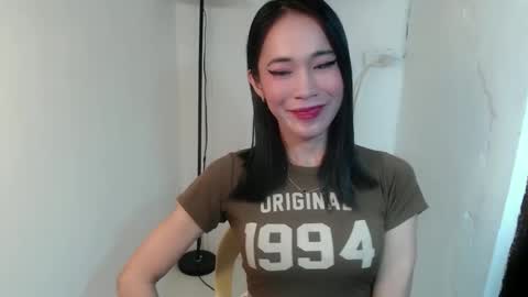 Snapshot of vivahotbabessandra chatting on May 20, 2026, 5:30 pm SANDRA GOING YOU online show from May 20, 2026, 5:30 pm