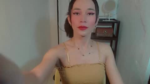 Snapshot of vivahotbabessandra chatting on May 27, 2026, 5:32 pm SANDRA GOING YOU online show from May 27, 2026, 5:32 pm