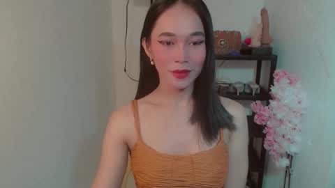 Snapshot of vivahotbabessandra chatting on June 7, 2026, 4:55 pm SANDRA GOING YOU online show from June 7, 2026, 4:55 pm