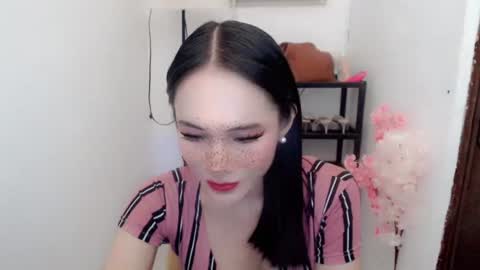 Snapshot of vivahotbabessandra chatting on July 2, 2026, 11:49 am SANDRA GOING YOU online show from July 2, 2026, 11:49 am