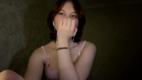 Snapshot of vivatrude chatting on May 7, 2026, 3:28 pm Sonya online show from May 7, 2026, 3:28 pm