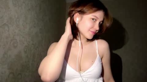 Snapshot of vivatrude chatting on May 11, 2026, 4:15 pm Sonya online show from May 11, 2026, 4:15 pm