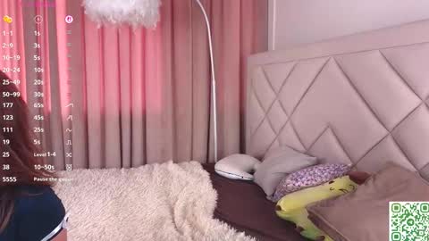 Snapshot of vivi_ennes chatting on October 11, 2025, 7:40 am You like my friends can call me LUNA This is my first day here online show from October 11, 2025, 7:40 am