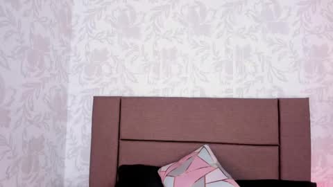 Vivi online show from May 30, 2026, 3:47 am