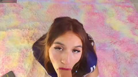 Snapshot of vivi_luv chatting on March 10, 2025, 2:39 am Vivi online show from March 10, 2025, 2:39 am