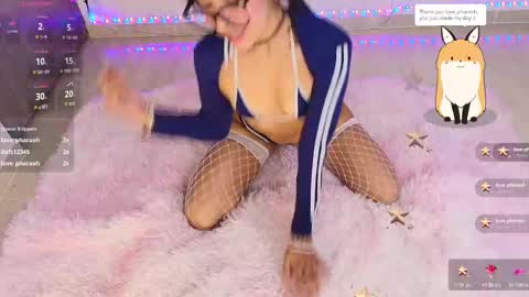 Snapshot of vivi_luv chatting on November 15, 2025, 7:16 am Vivi online show from November 15, 2025, 7:16 am