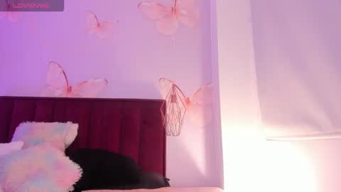 Viviana  online show from March 19, 2026, 12:14 am