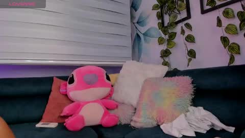 Viviana  online show from May 2, 2026, 12:59 am