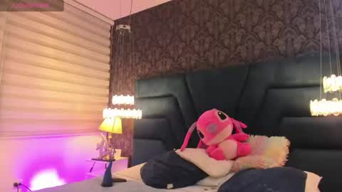 Snapshot of vivi_prinncess chatting on July 19, 2026, 1:09 am Viviana online show from July 19, 2026, 1:09 am