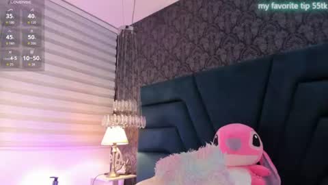 Snapshot of vivi_prinncess chatting on July 24, 2026, 1:47 am Viviana online show from July 24, 2026, 1:47 am