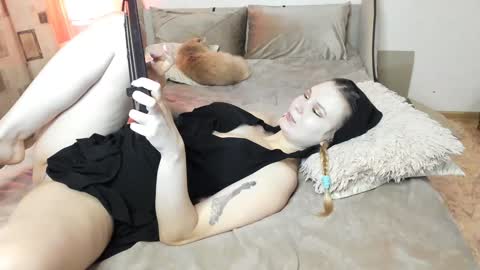 vivian_alison online show from January 31, 2025, 8:12 pm