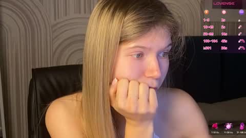 Vivian Evans online show from October 24, 2025, 1:13 am