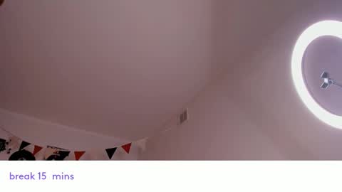 vivian_qwerty online show from February 15, 2025, 7:16 am