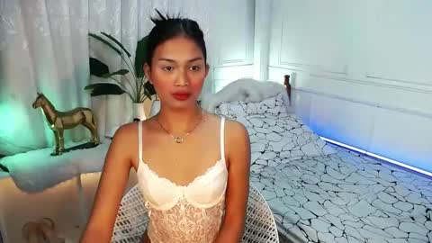 Vivian online show from March 11, 2025, 12:54 am