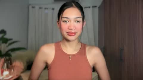 Snapshot of vivian_roberts chatting on May 12, 2026, 10:07 pm Vivian online show from May 12, 2026, 10:07 pm