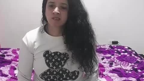 Snapshot of vivian_walt_ chatting on January 25, 2025, 4:45 am melissa online show from January 25, 2025, 4:45 am