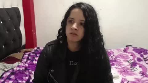 Snapshot of vivian_walt_ chatting on February 28, 2025, 3:37 am melissa online show from February 28, 2025, 3:37 am