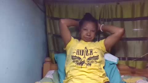 viviane0812 online show from February 16, 2026, 1:18 pm