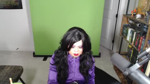 Snapshot of vivianfrost chatting on January 24, 2025, 11:04 am VivianFrosty online show from January 24, 2025, 11:04 am