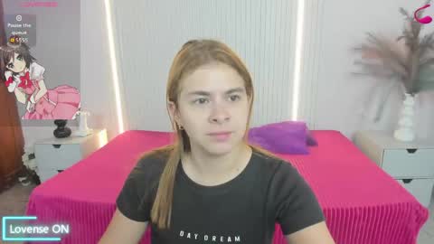 vivianowen9 online show from April 27, 2026, 11:52 am