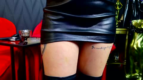 Snapshot of vivianreeve chatting on January 15, 2025, 3:07 pm Vivian Reeve online show from January 15, 2025, 3:07 pm