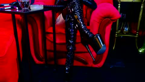 Snapshot of vivianreeve chatting on February 4, 2025, 5:01 pm Vivian Reeve online show from February 4, 2025, 5:01 pm