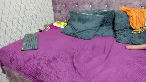 Snapshot of vivianrose3x chatting on February 23, 2025, 6:28 am VivianRose online show from February 23, 2025, 6:28 am