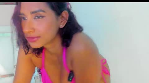 vivi online show from May 26, 2026, 6:37 pm