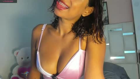 vivi online show from June 12, 2026, 7:24 pm