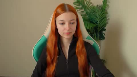 Vivien online show from February 2, 2026, 7:34 pm