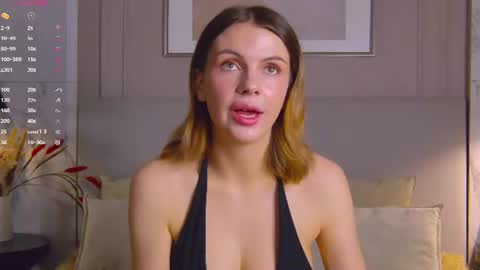 Snapshot of vivien_ronal chatting on July 31, 2026, 7:13 pm Sophia online show from July 31, 2026, 7:13 pm