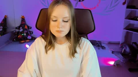 Snapshot of vivienleeigh chatting on December 26, 2024, 5:40 pm Vivien online show from December 26, 2024, 5:40 pm