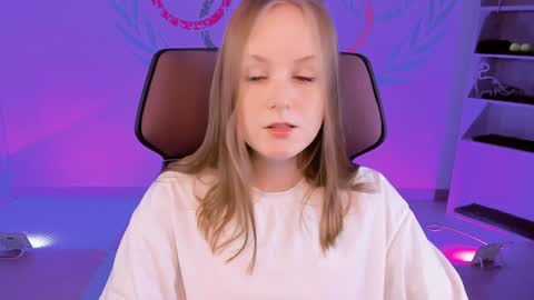 Snapshot of vivienleeigh chatting on January 9, 2025, 1:02 pm Vivien online show from January 9, 2025, 1:02 pm