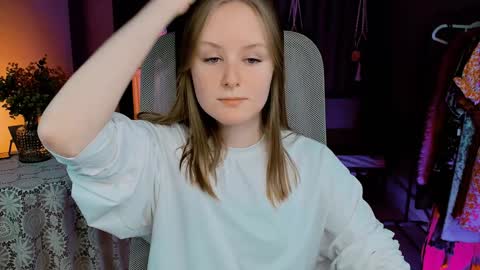 Snapshot of vivienleeigh chatting on January 10, 2025, 1:09 pm Vivien online show from January 10, 2025, 1:09 pm