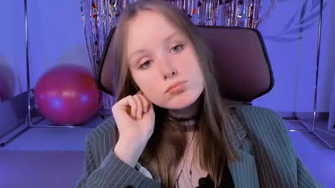 Snapshot of vivienleeigh chatting on February 16, 2025, 3:16 pm Vivien online show from February 16, 2025, 3:16 pm