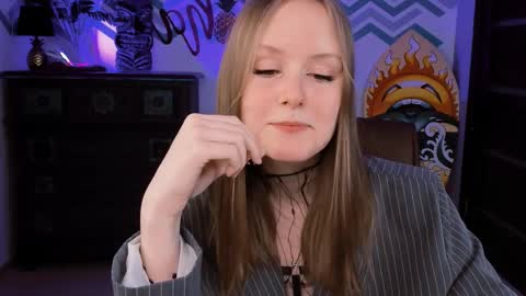 Snapshot of vivienleeigh chatting on February 23, 2025, 6:23 pm Vivien online show from February 23, 2025, 6:23 pm