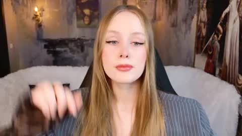 Snapshot of vivienleeigh chatting on November 23, 2025, 9:09 am Vivien online show from November 23, 2025, 9:09 am