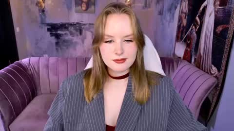 Snapshot of vivienleeigh chatting on June 2, 2026, 1:51 am Vivien online show from June 2, 2026, 1:51 am