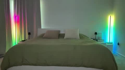 Snapshot of vivienne_online chatting on November 13, 2025, 5:23 pm vivienne online online show from November 13, 2025, 5:23 pm