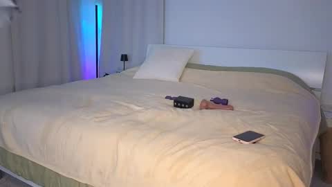 Snapshot of vivienne_online chatting on November 21, 2025, 2:54 am vivienne online online show from November 21, 2025, 2:54 am