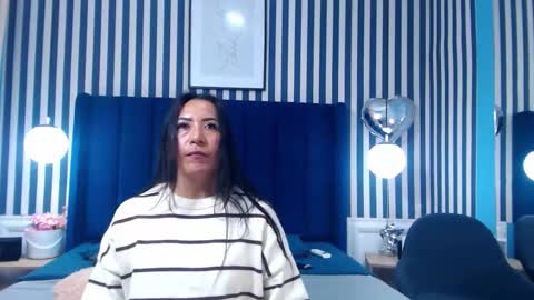 Snapshot of viviennerosette chatting on February 21, 2026, 1:12 pm Vivian online show from February 21, 2026, 1:12 pm