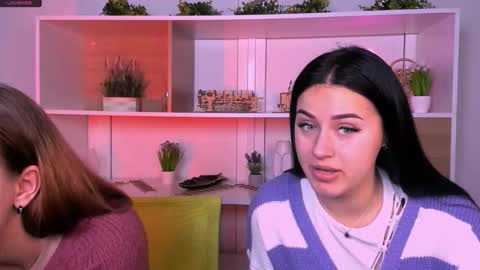 vivy_star online show from October 22, 2025, 7:24 pm