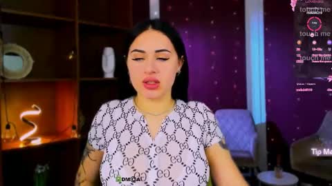 vivy_star online show from April 25, 2026, 6:49 pm